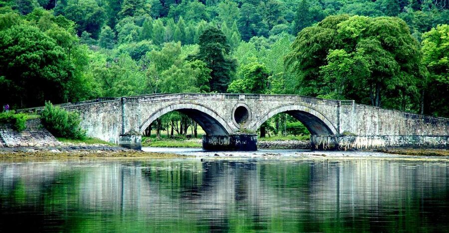 From Edinburgh: 2-Day Loch Lomond, West Highlands & Oban - Loch Lomond and the Trossachs: scenery with an optional cruise
