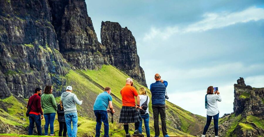 From Edinburgh: 3-Day Isle of Skye and The Highlands Tour - Glencoe: beauty with a painful past