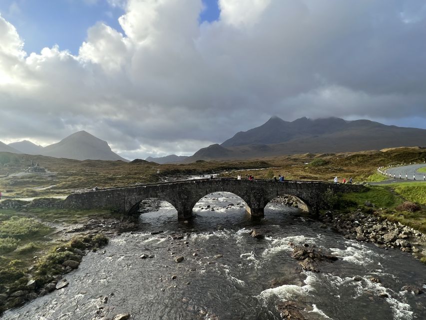 From Edinburgh: 3-Day Isle of Skye & Highlands Private Tour - The guide can make or break the trip