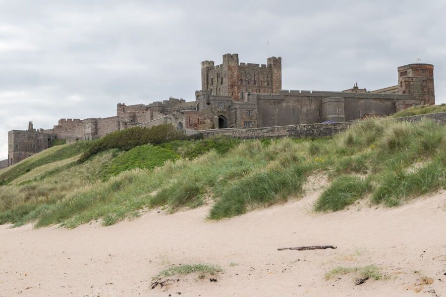 From Edinburgh: Day Trip to Bamburgh and Alnwick Castle - Alnwick Castle, Hogwarts, and more time to explore