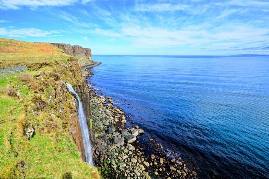 From Edinburgh: Isle of Skye 3-Day Tour with Accommodation - Crossing to Skye and settling into Portree