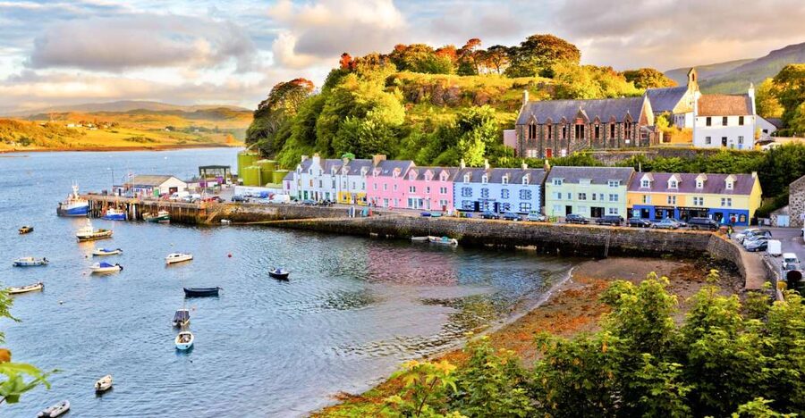 From Edinburgh: Isle of Skye 3-Day Tour with Accommodation - Day one: Castles, Callander, and the road to Glencoe