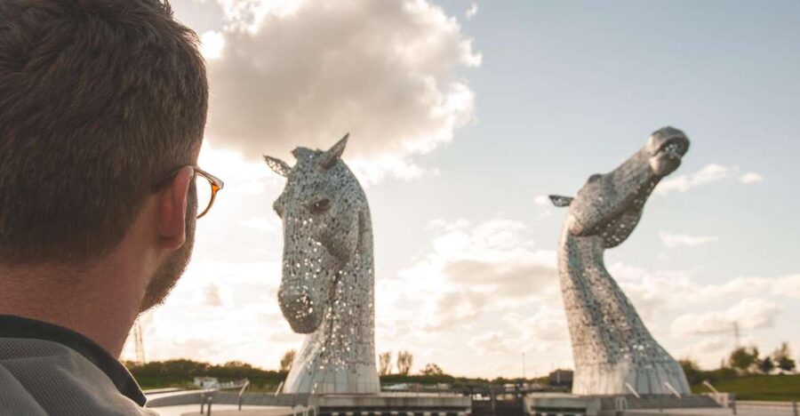 From Edinburgh: Loch Lomond, Kelpies & Stirling Castle Tour - Leaving Edinburgh for the Kelpies