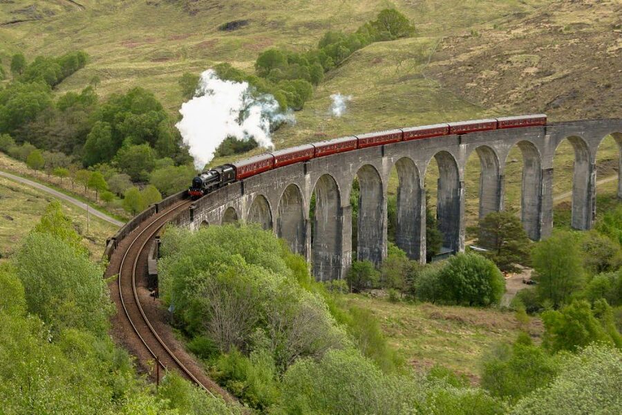From Edinburgh: Magical Highlands Tour with Jacobite Train - What the $80 price really buys you