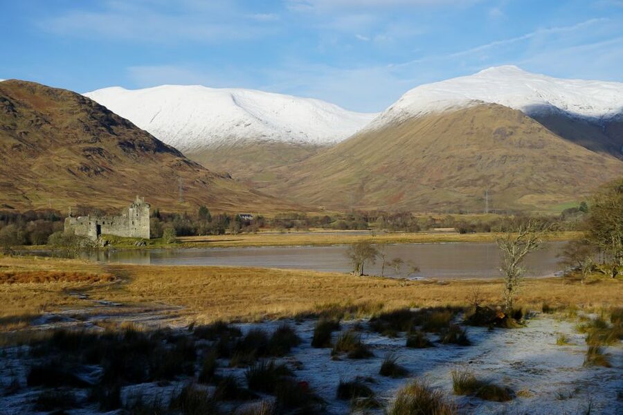 From Edinburgh: West Highland Lochs and Castles Day Trip - Luss and the first loch views