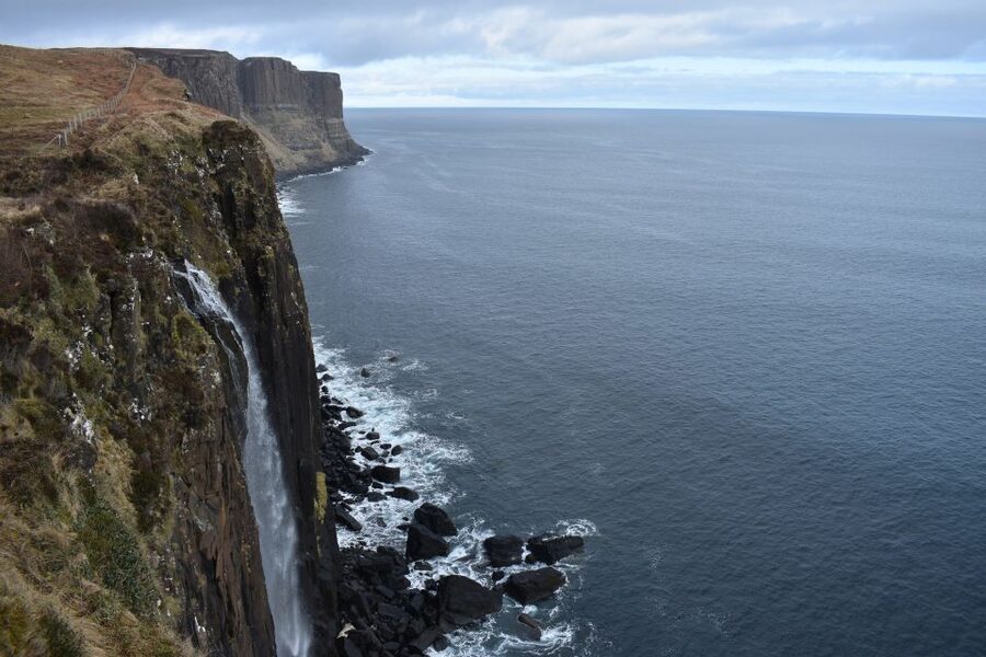 From Glasgow: 3-Day Isle of Skye, Highlands & Loch Ness Tour - From Glasgow to Luss and Loch Lomond