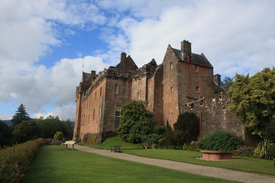 From Glasgow: A Day on the Isle of Arran with Admission - Why Arran earns the name Scotland in Miniature
