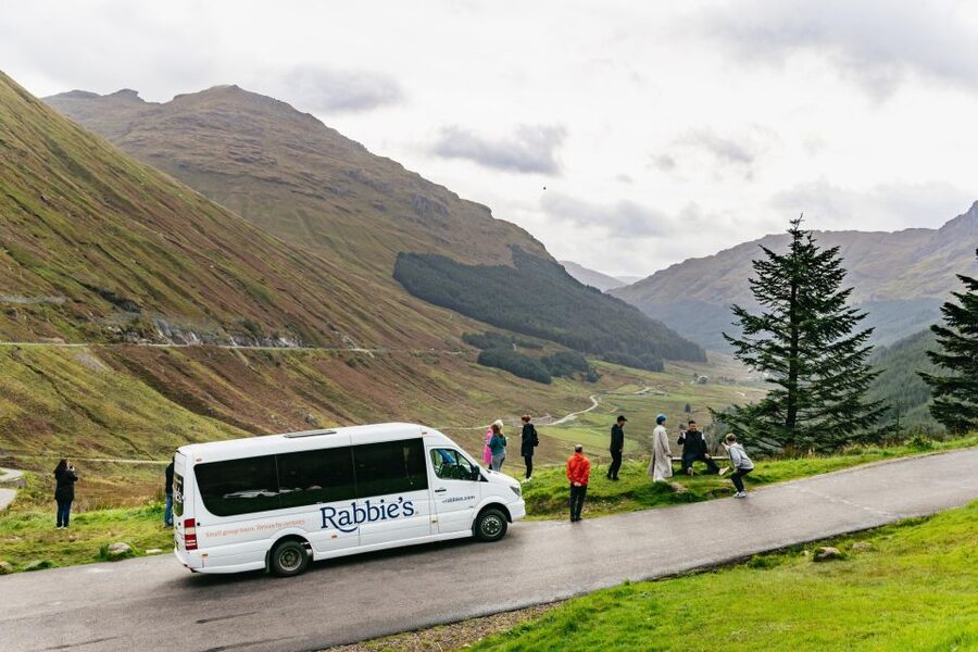 From Glasgow: Oban, Glencoe, Highland Lochs & Castles Tour - Oban, seafood, and your main break