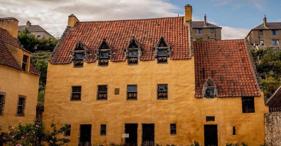 From Glasgow: Outlander Adventure Tour with Tickets - Leaving Glasgow for Doune Castle
