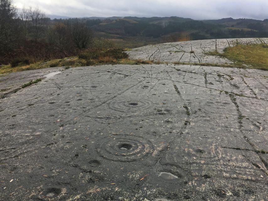 From Glasgow: Standing Stones, Castles & Highlands Tour - Walking out to Kilchurn Castle