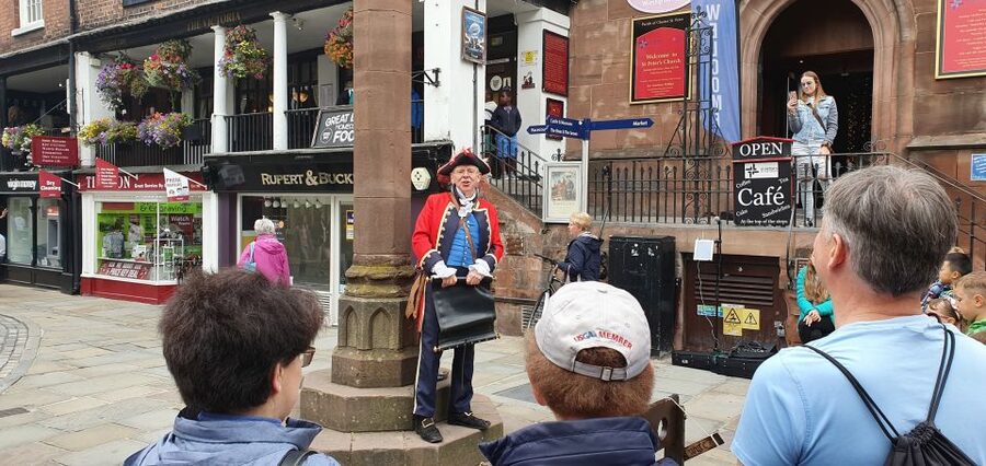 From Liverpool: Chester Sightseeing Half-Day Shore Excursion - Two hours to explore Chester your way