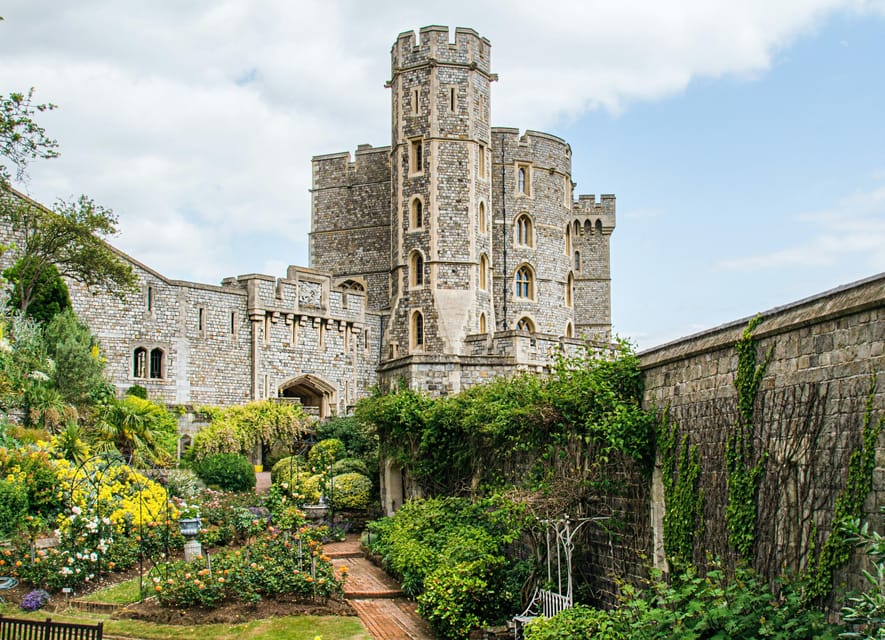 From London: Day Tour to Cambridge University+Windsor Castle - Cambridge University with 3.5 hours to explore