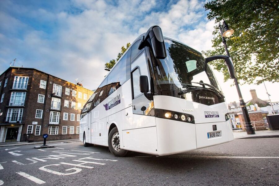 From London: Day Trip to Downton Abbey, Oxford and Bampton - The guides are a major part of the experience