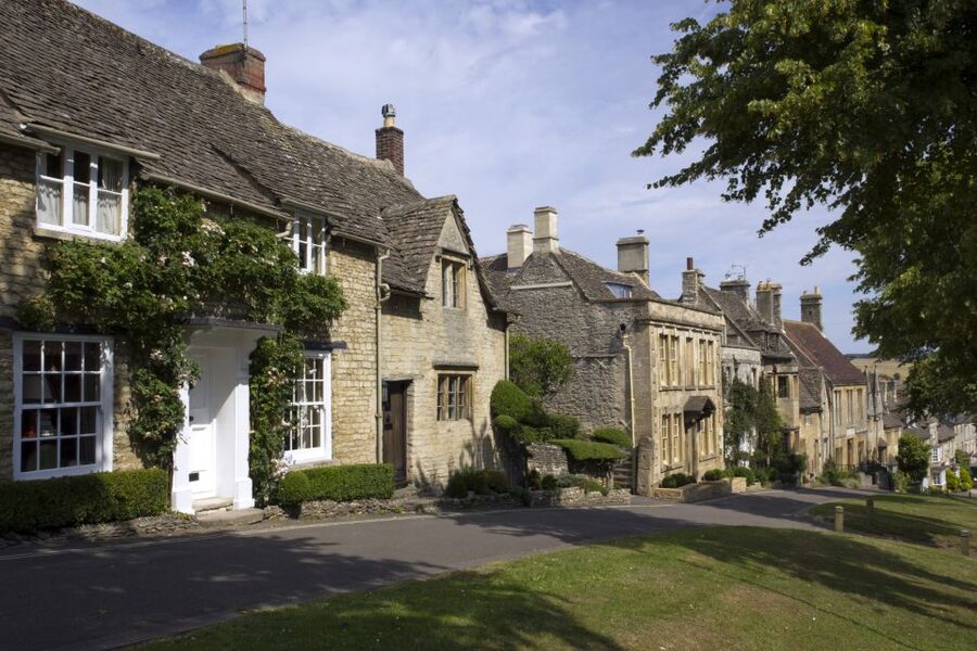 From London: Full-Day Cotswolds Small-Group Tour - Stow-on-the-Wold and Its Market Square