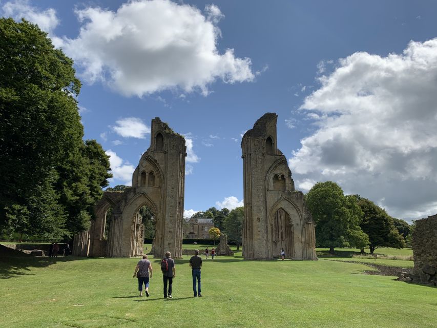 From London: Glastonbury and Cheddar Gorge Guided Day Trip - Why Glastonbury works best with free time