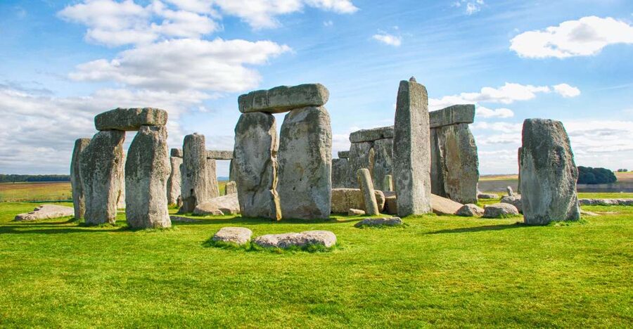 From London: Private Trip to Stonehenge with Hotel Transfer - Why a private Stonehenge trip can make sense
