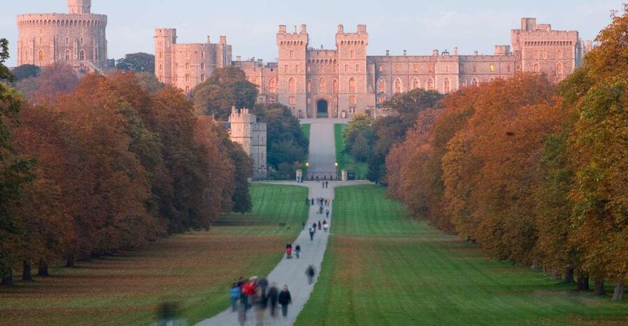 From London: Royal Windsor Afternoon Tour - Entering Windsor Castle after 900 years of royal use