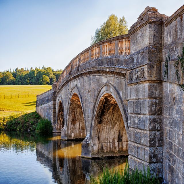 From London: Skip-the-Line Blenheim Palace Full-Day Tour - Choosing The 7-Hour Official Palace Guide