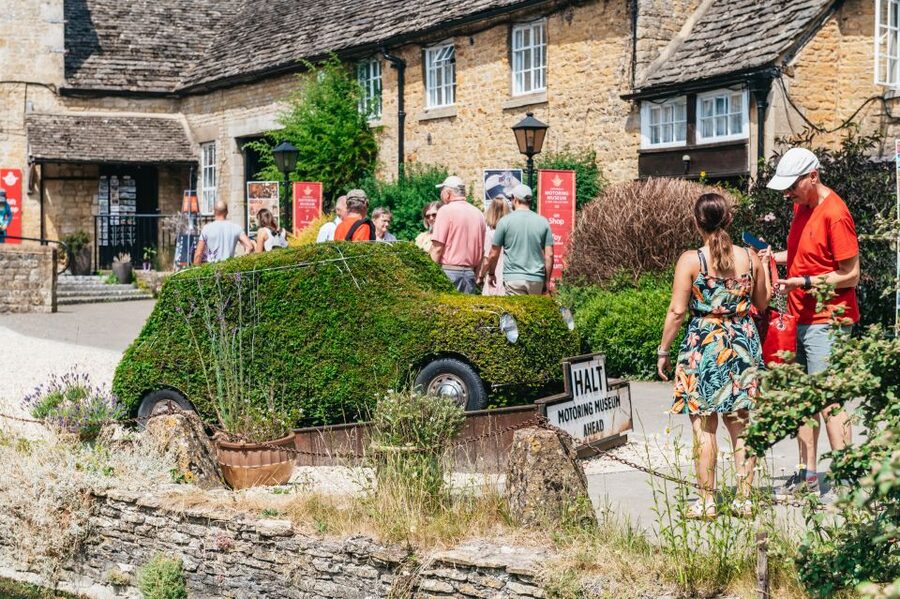 From London: Small Group Cotswolds Villages Tour - Who will get the most from this tour?