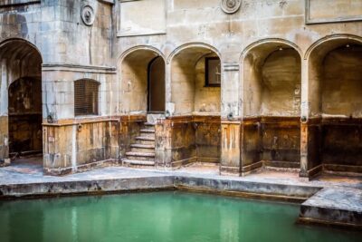 Stonehenge and Bath Day Trip with Ticket
