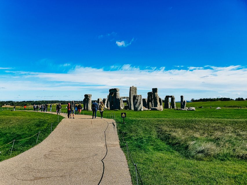 From London: Stonehenge and Bath Day Trip with Ticket - The 75-minute drive through Wiltshire and Somerset