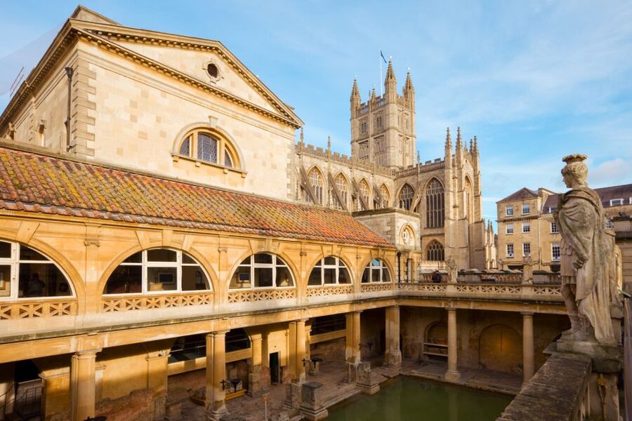 From London: Stonehenge and Bath Private Full-Day Trip - Bath after the stones
