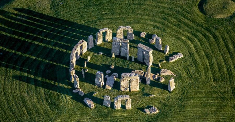 From London: Stonehenge and Windsor Castle Day Trip - Stonehenge: huge stones and unanswered questions
