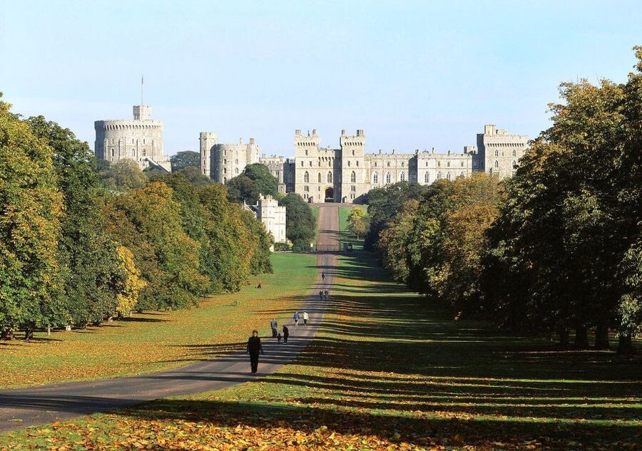 From London: Stonehenge Inner Circle and Windsor Day Trip - Stonehenge: what your 2 hours and 15 minutes include
