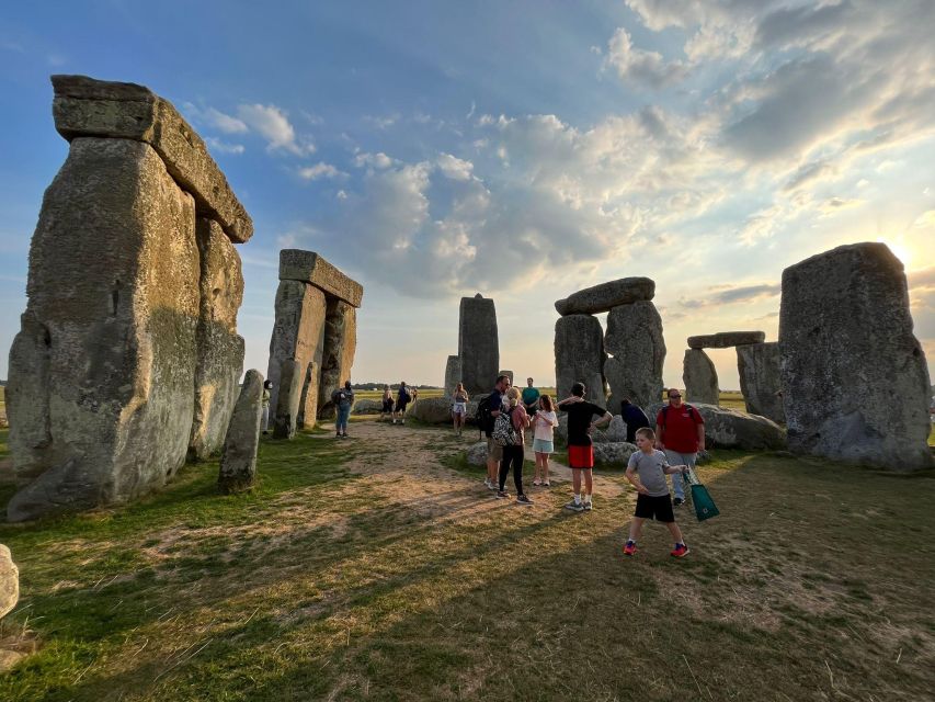 From London: Stonehenge Private Inner Circle Tour with Bath - Who will enjoy this tour most?