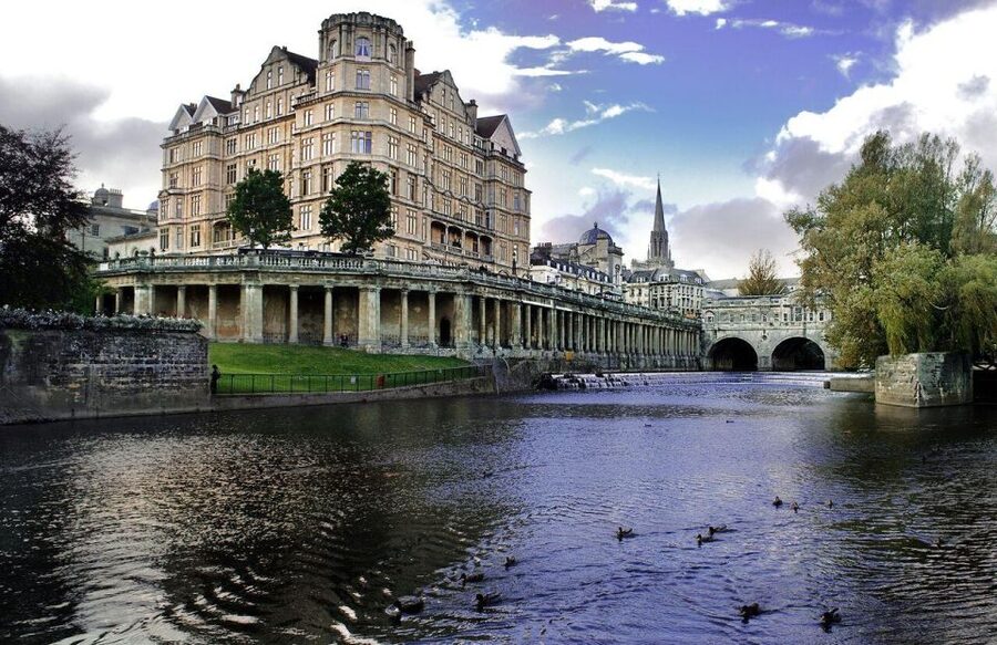 From London: Stonehenge & Roman Baths Full-Day Trip - Who should book this day trip?