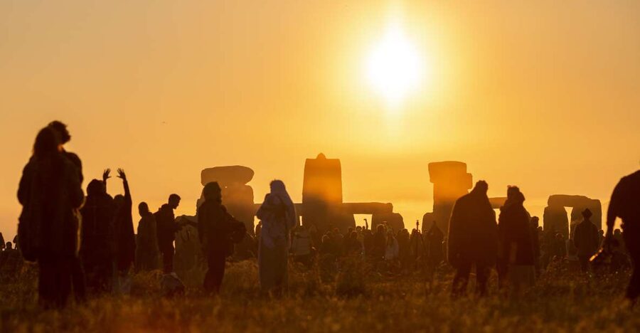 From London: Stonehenge Summer Solstice Sunset Tour (Jun 20) - Why the summer solstice changes Stonehenge