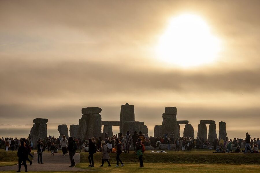 From London: Stonehenge Summer Solstice Sunset Tour (Jun 20) - Avebury’s wide-open stone circles