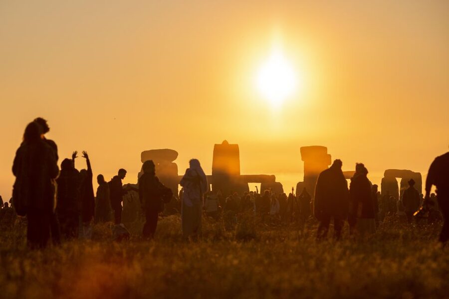 From London: Stonehenge Summer Solstice Sunset Tour (Jun 20) - Leaving London at noon