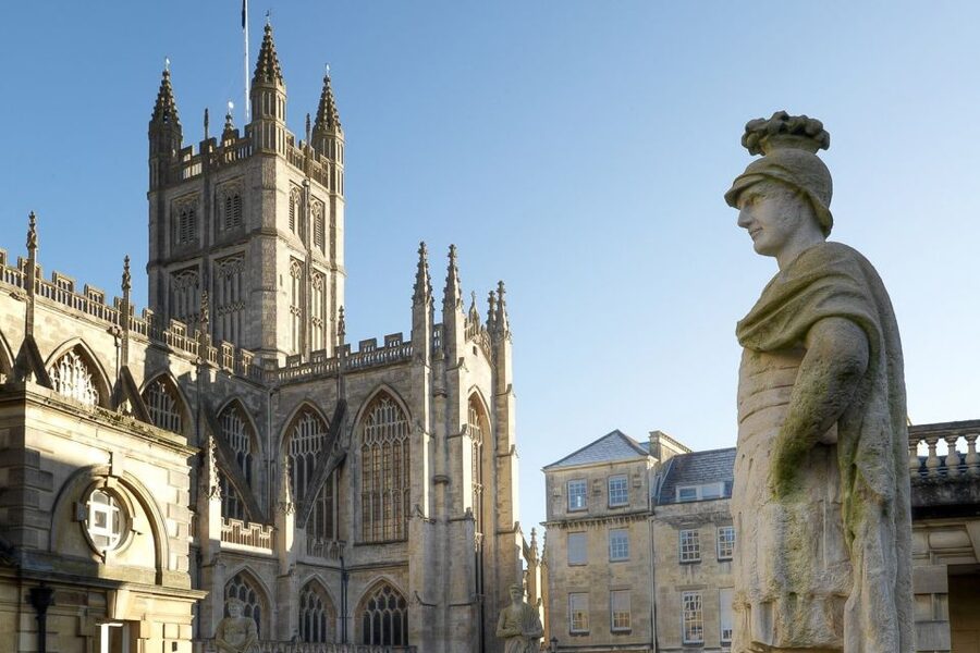 From London: Stonehenge, Windsor, and Bath Small Group Tour - Practical timing and arrival advice