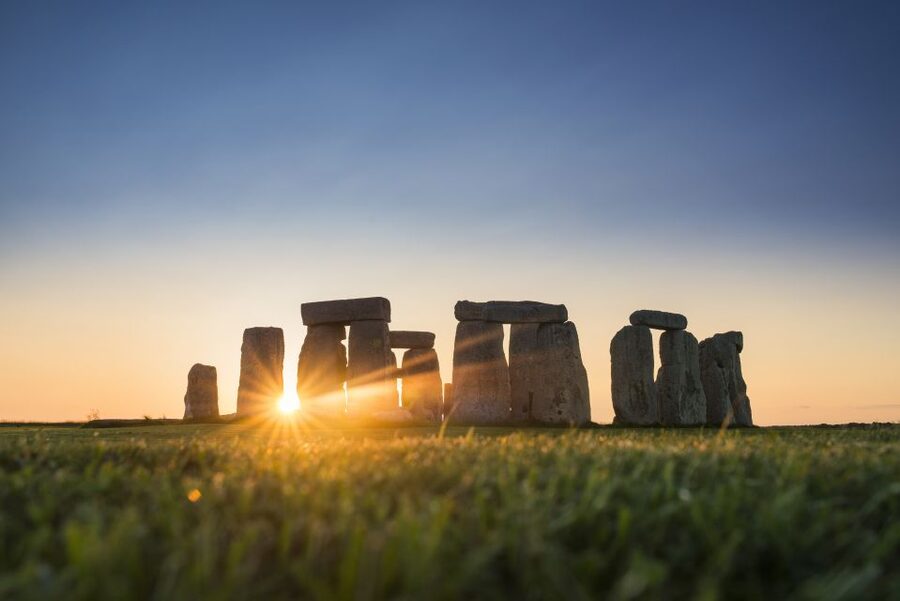 From London: Stonehenge, Windsor and Salisbury Guided Tour - Three famous sights beyond London