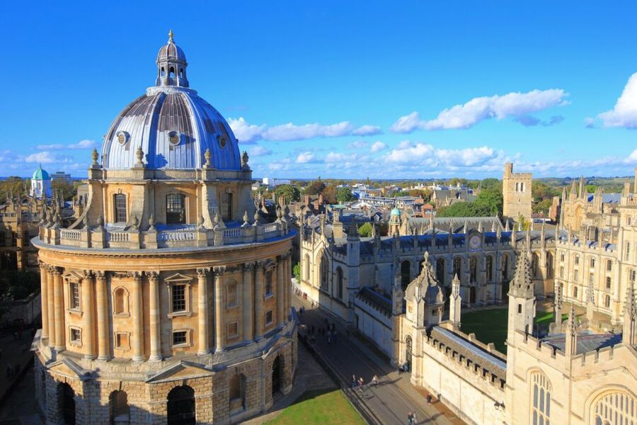 From London: Warwick, Oxford, Stratford & Cotswolds Day Tour - What the coach ride is really like