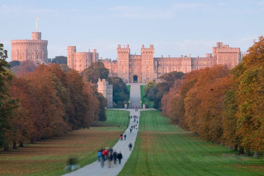 From London: Windsor Castle and Stonehenge Day Trip - The coach ride from London