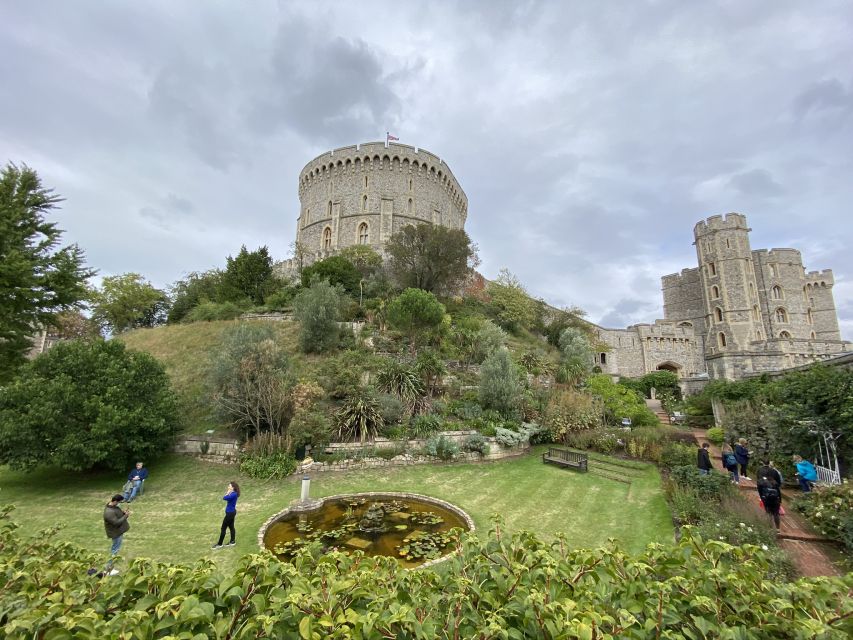 From London: Windsor Castle & Stonehenge Private Day Trip - The drive from Windsor to Stonehenge