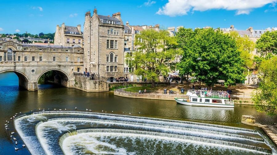 From London: Windsor, Stonehenge & Bath Private Car Tour - Windsor Castle and St George’s Chapel