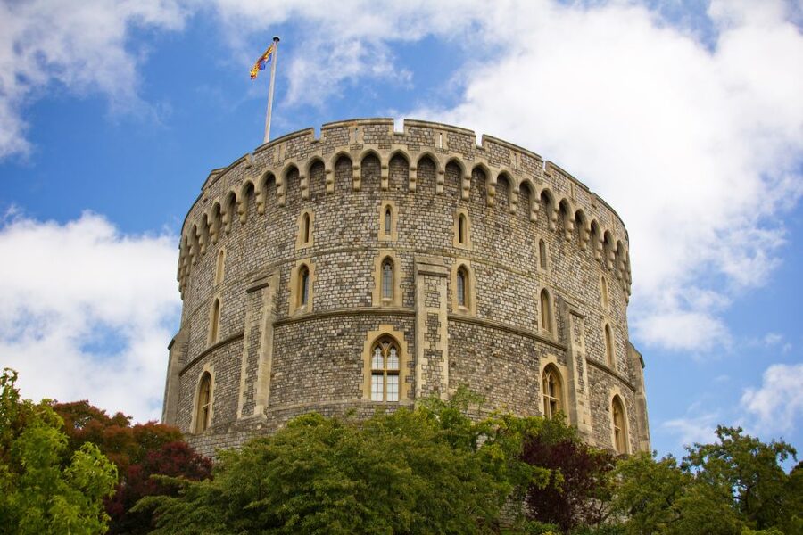 From London: Windsor, Stonehenge, & Salisbury Cathedral Trip - Windsor Castle and the royal town beside the Thames