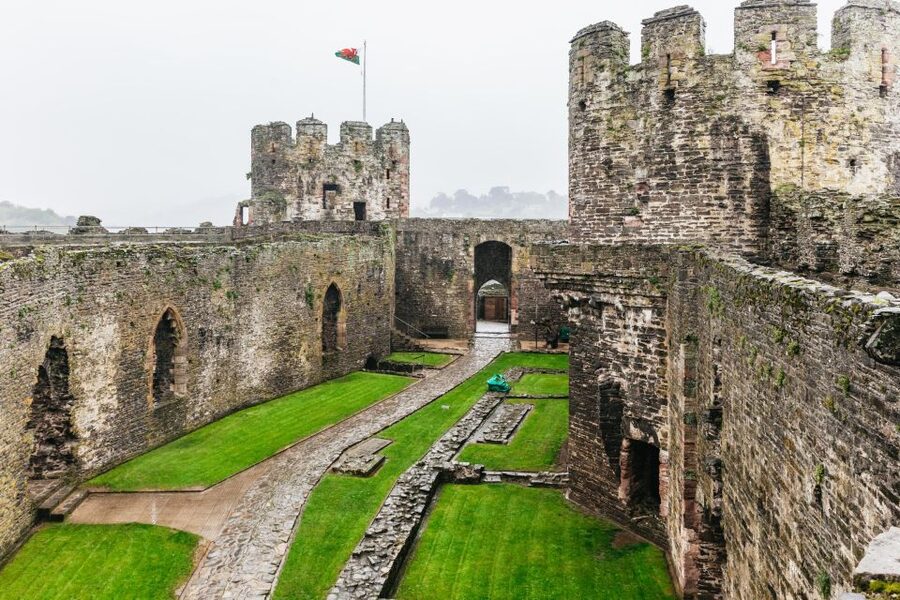 From Manchester: North Wales, Snowdonia, and Chester Tour - The day at a glance