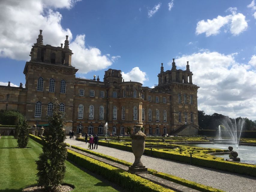 From Oxford: Blenheim Palace Guided Tour - Gardens, lake house, and maze