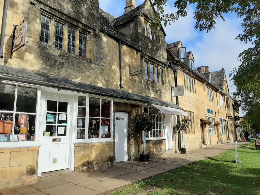 From Stratford-on-Avon/Moreton-in-Marsh: Cotswolds Day Tour - Chipping Campden gives you a proper hour