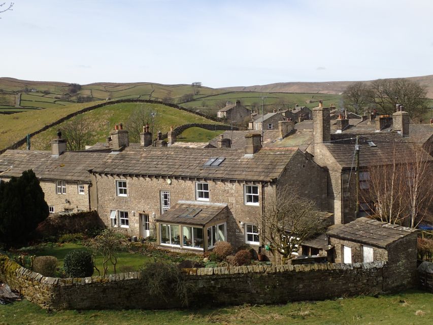 From York: Full-Day Yorkshire Dales Tour - The guide is the tour’s greatest asset