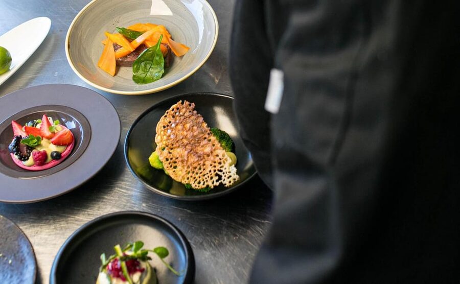 Gastronomic 6-course fine-dining dinner on Luxury London Bus - Chef Ignazio Nuccio’s British and French menu