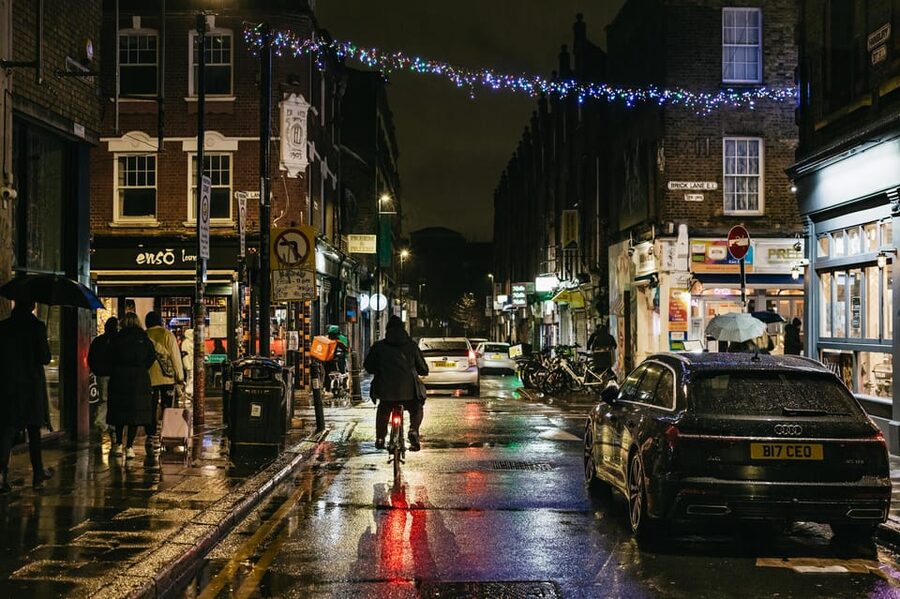 German Language : Original Jack the Ripper Tour - Petticoat Lane and the changing East End