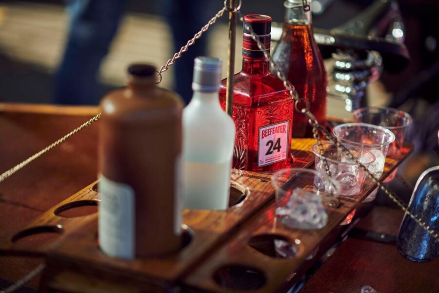 Gin Safari: Boozy London History on Two Wheels - What you actually drink during the 3.5 hours