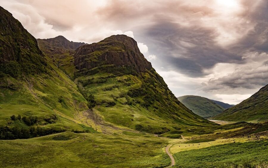 Glasgow: 2-Day Loch Ness, Inverness & Highlands Tour - Fort William and the Commando Memorial