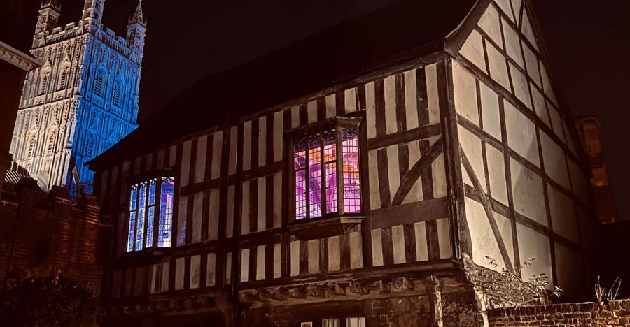 Gloucester: Ghost-Themed Guided Walking Tour - Gloucester Cathedral and the stories of the monks