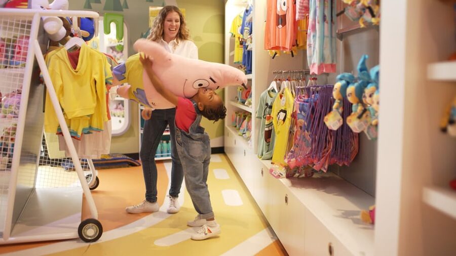 Grays: Nickelodeon Adventure Lakeside Entry Ticket - Staff, temperature, and comfort